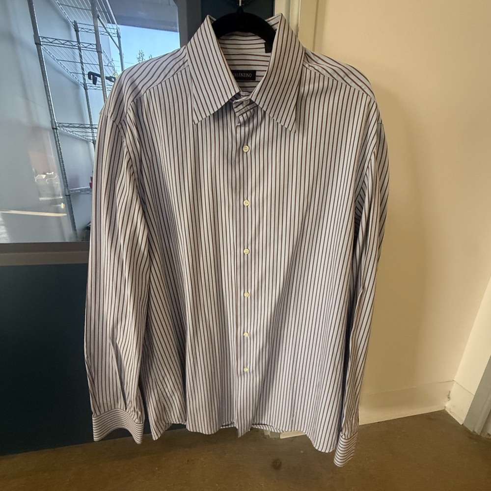 VALENTINO MENS BUTTON UP DRESS SHIRT, SIZE 44, BROWN/LIGHT BLUE